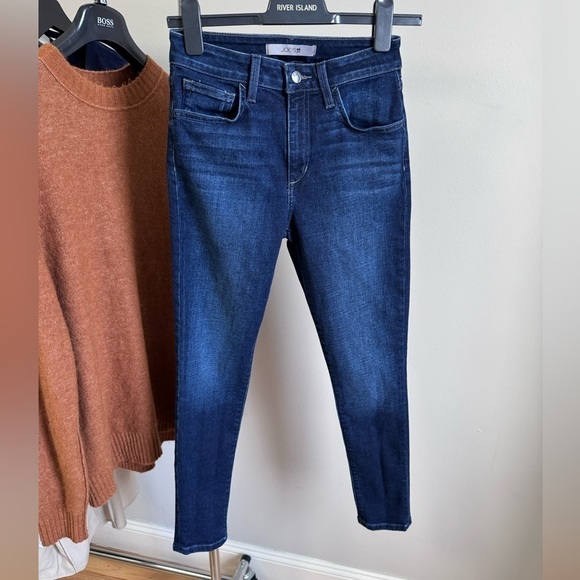 Joe's Jeans Denim - JOE’S Paola Jeans in Size 26